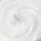 نمای نزدیک از تکسچر کرم Bioderma Atoderm Crème Ultra؛ بافت کرمی، نرم و مناسب پوست خشک